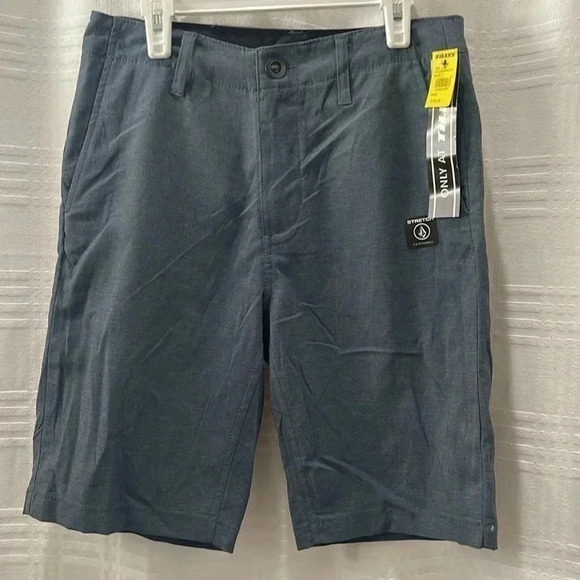 Volcom shorts - Picture 1 of 9